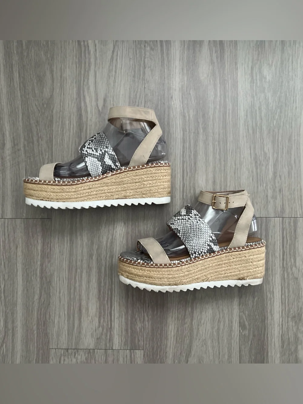 SODA Snake Print Espadrille Platform Sandals Size 8 Ankle Strap Wedges